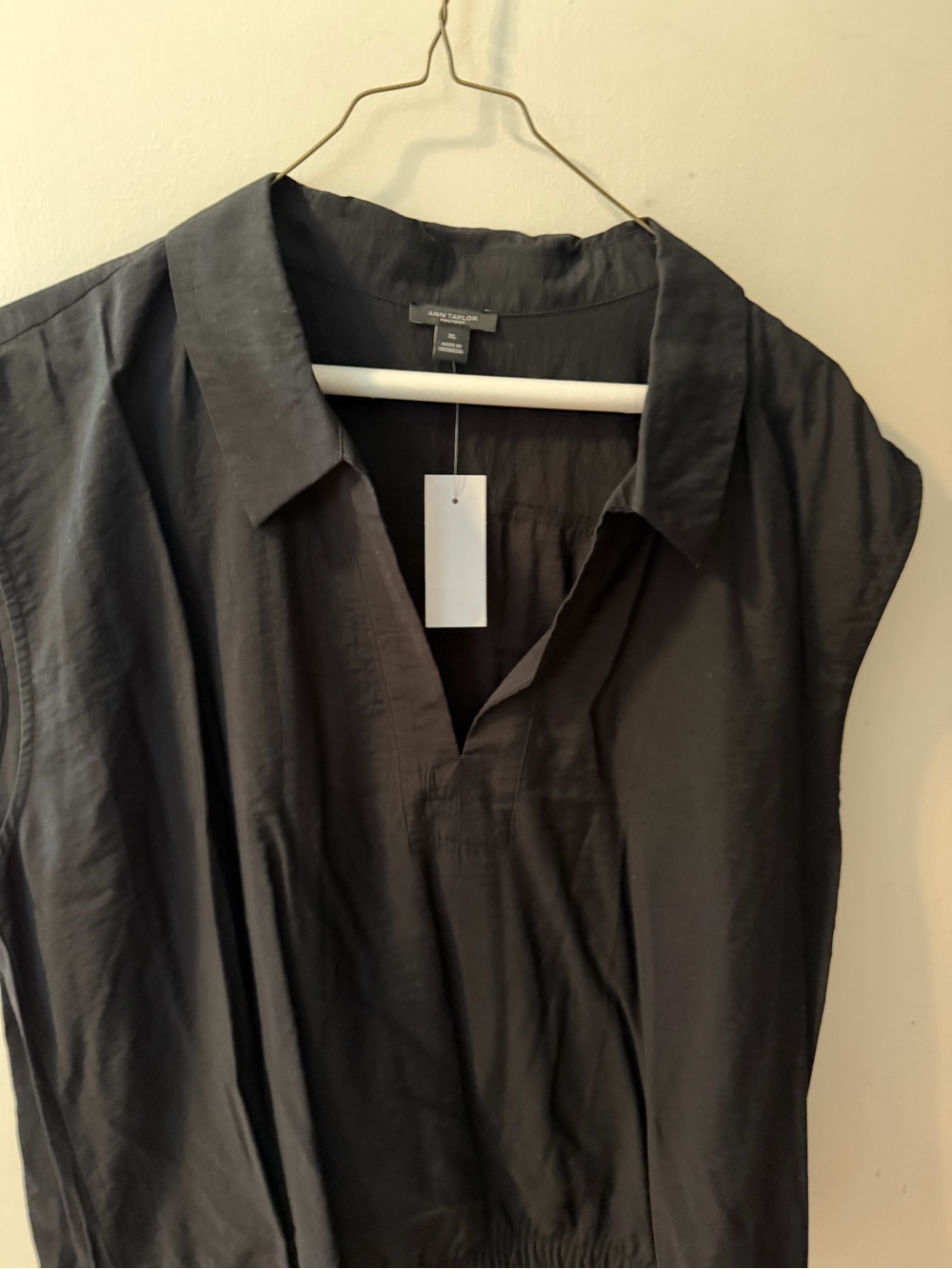 NWT Ann Taylor Factory Black Sleeveless Collared Blouse XL